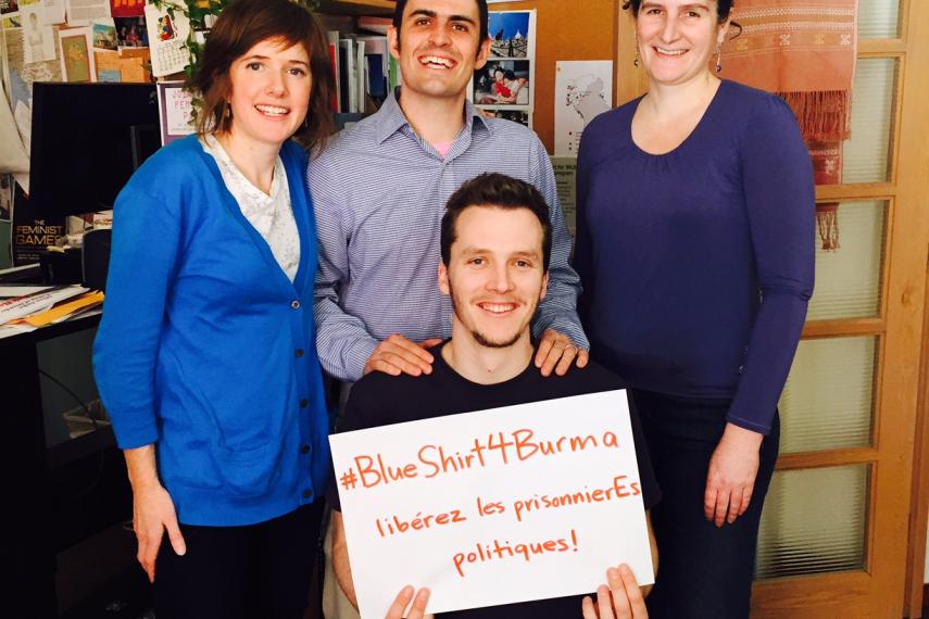 L'équipe d'Inter Pares s'affiche #BlueShirt4Burma