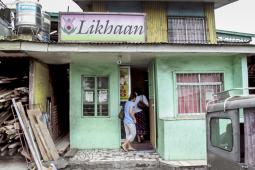 A Likhaan clinic in Metro Manila